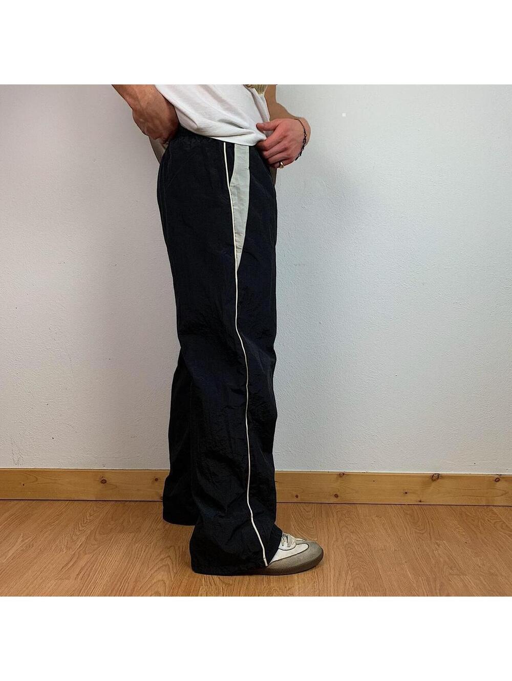 Baggy loose lightweight striped black and white windbreaker pants. Very nice - Picture 3 of 7